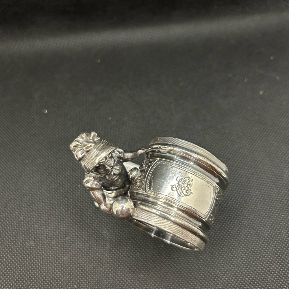 Antique Simpson Hall Miller & Co Silverplate Victorian Drummer Girl Napkin Ring - Picture 2 of 6